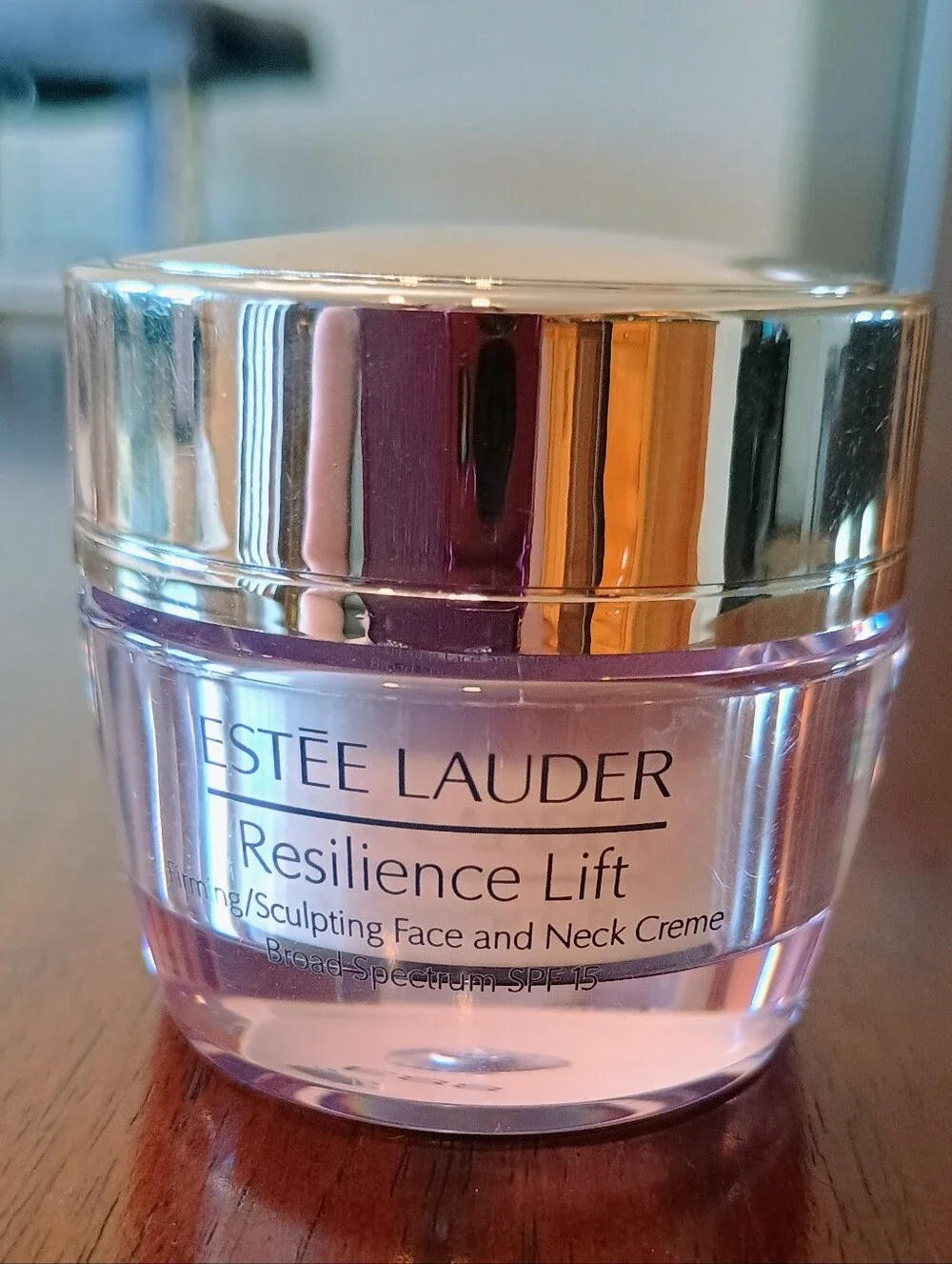 Estee Lauder Resilience Lift Sculpting Face and Neck Cream .5 fl oz 15ml - Picture 2 of 3